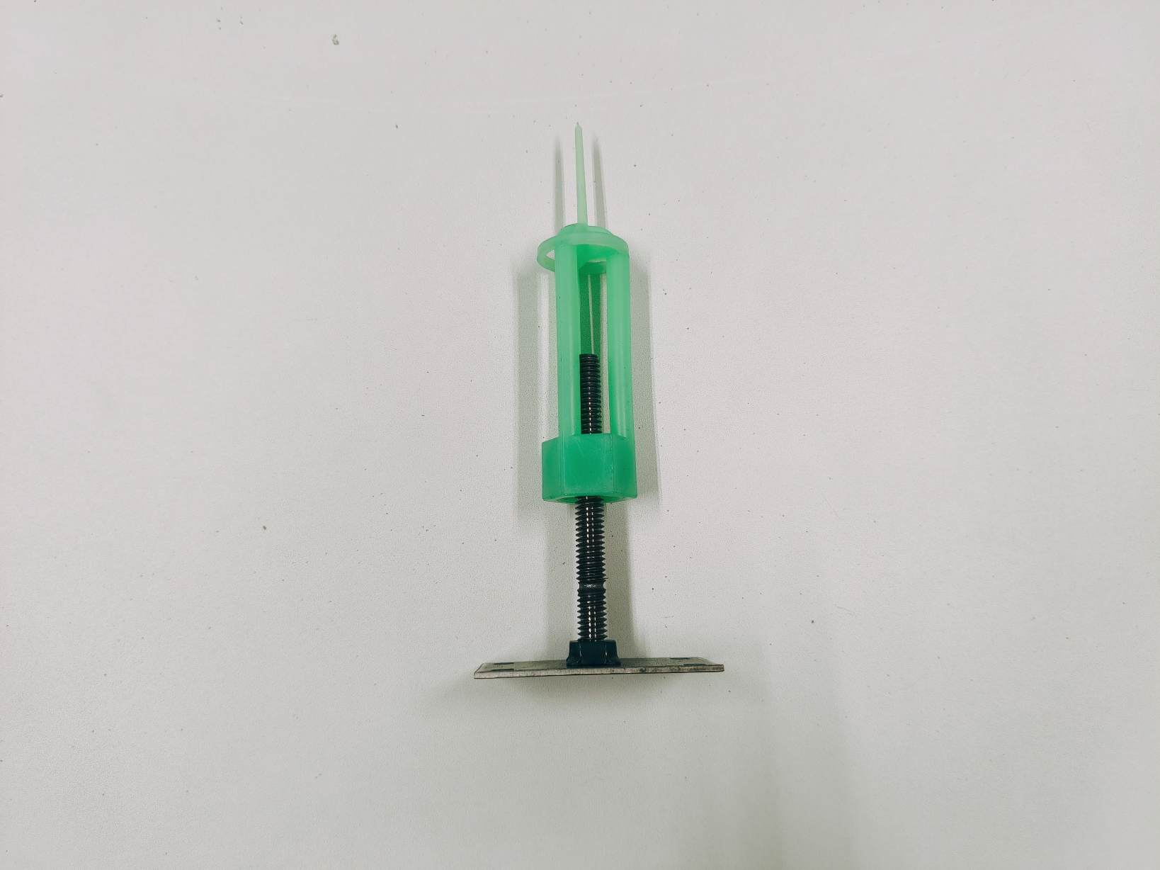 乾産業 天端ポイント PL付（ポリ式） Ｈ120（100-140） 緑【100 本入】